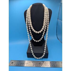 *Vintage faux Pearl necklace bundle.